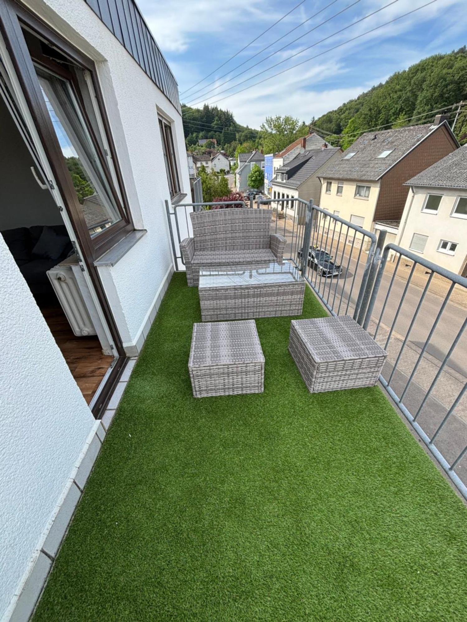 Gemuetliche Wohnung Mit Balkon Sarrebruck Extérieur photo