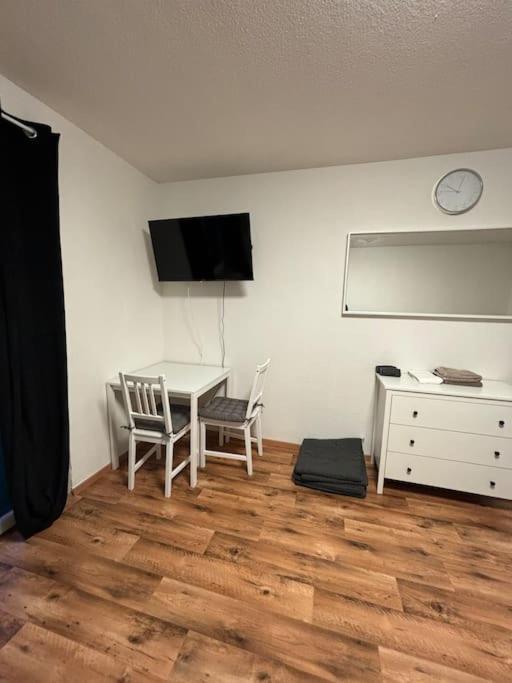 Gemuetliche Wohnung Mit Balkon Sarrebruck Extérieur photo